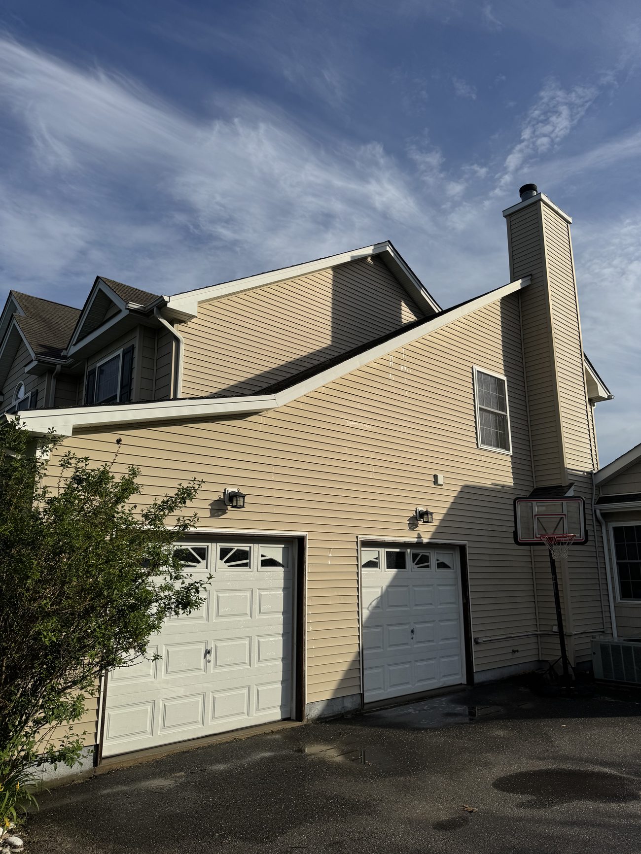 Cleaned composite deck and patio